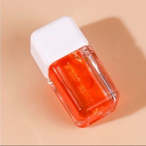 Hydrating lip oil, lip plumper oil